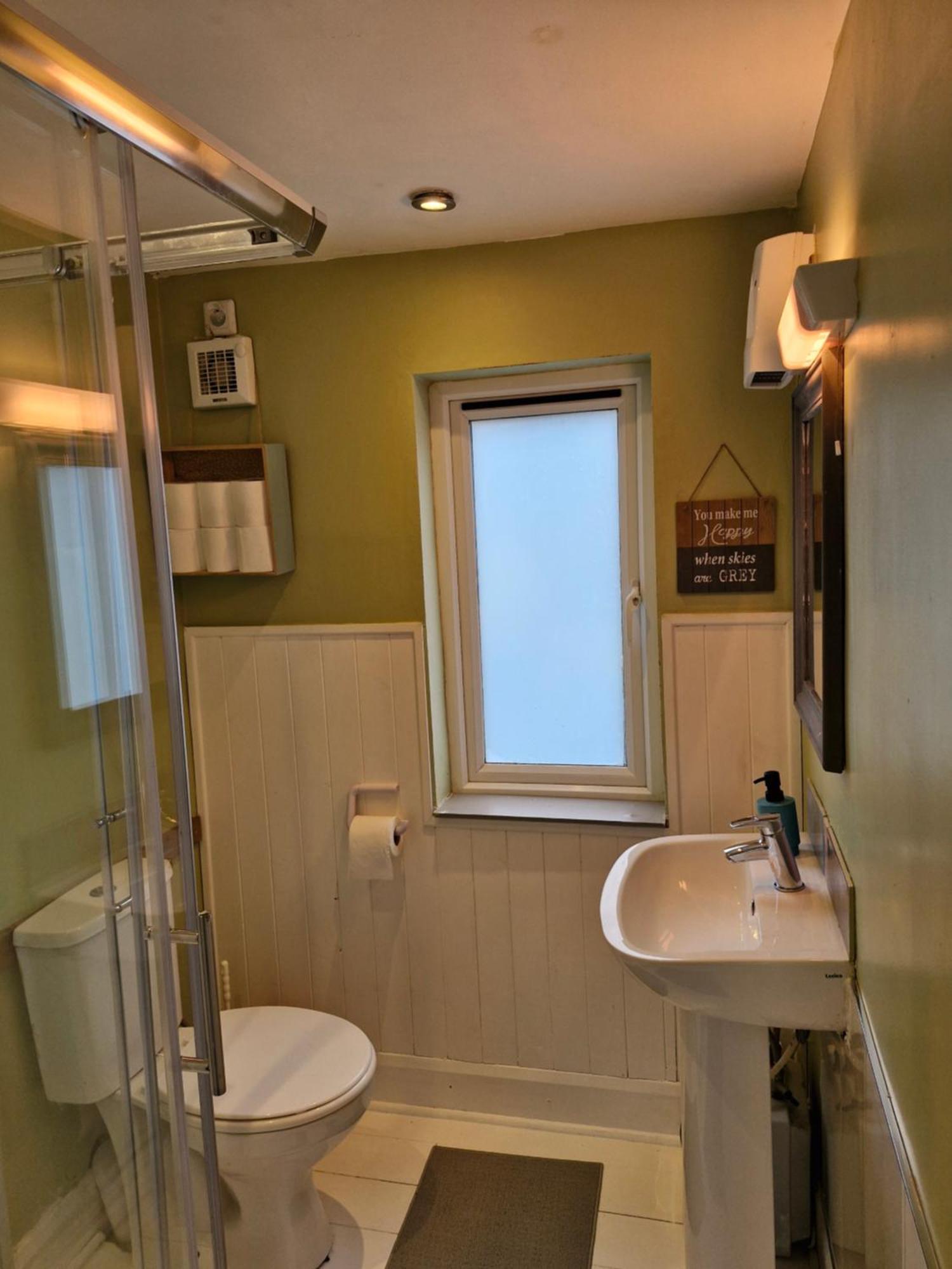 Model Cottages コーク エクステリア 写真